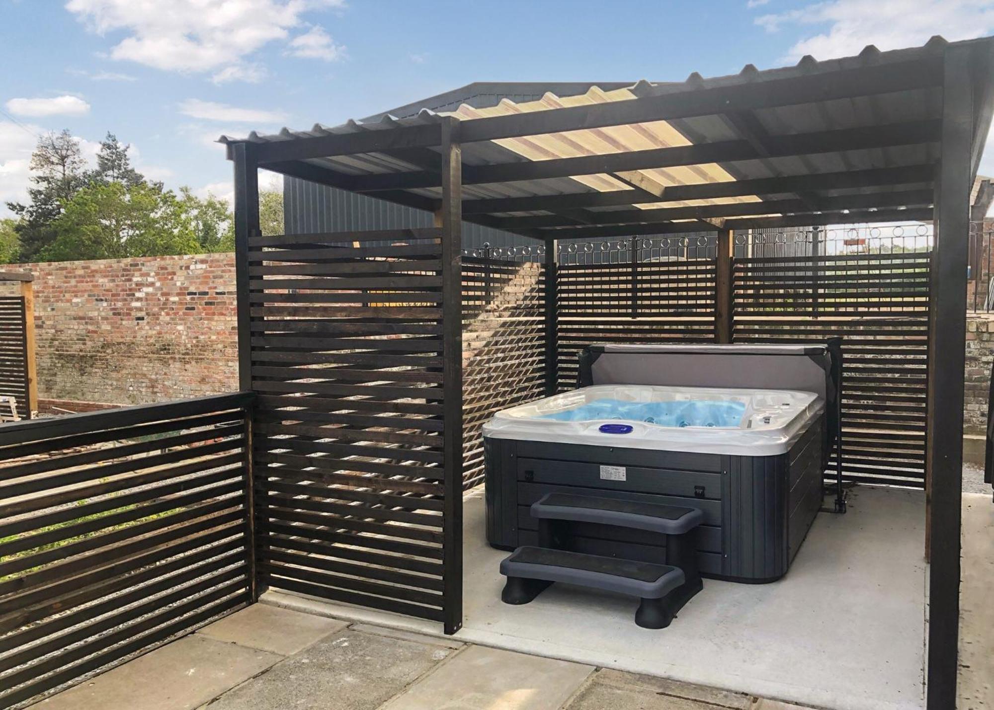 Hill Farm Retreat Hotel Wangford Bagian luar foto